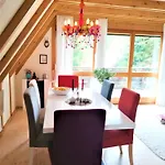 Charmantes Mit Garten Chalet *