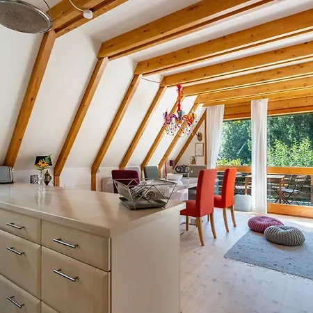 Chalet Charmantes Mit Garten *