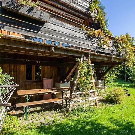 Chalet Charmantes Mit Garten Siegsdorf