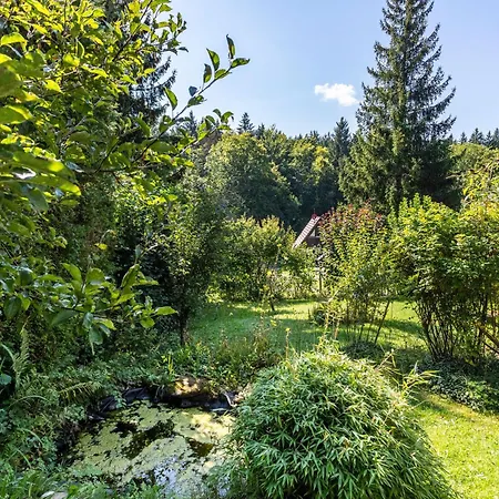 Chalet Charmantes Mit Garten Siegsdorf
